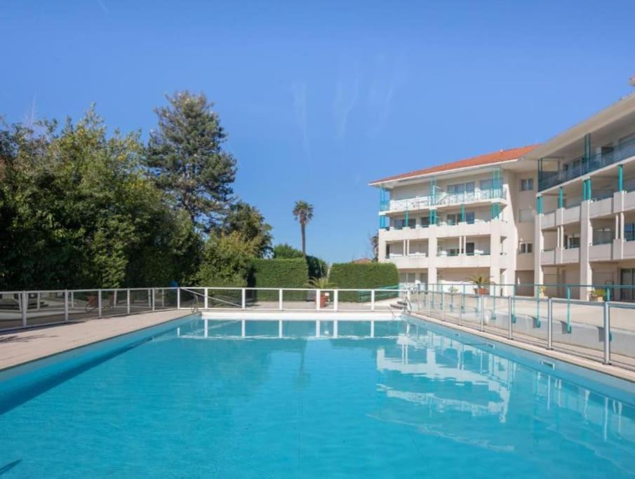 Situation Ideale Piscine Parking Wifi Gare Plage Golf 씨부르 외부 사진